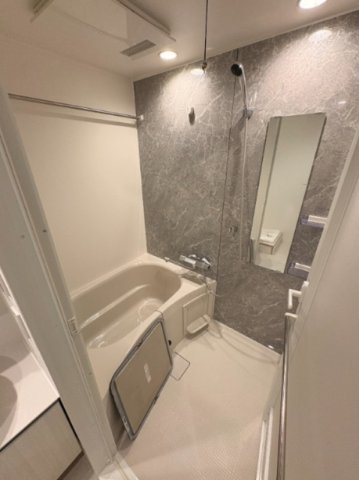 バス・シャワールーム　※別部屋参考写真