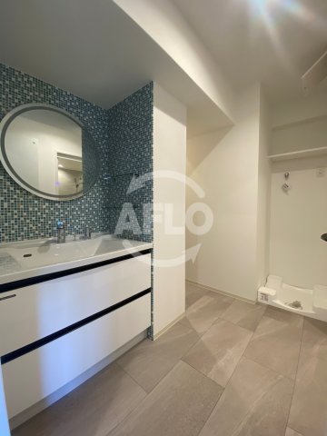 洗面設備　GLAM　STELLA松屋町　洗面所