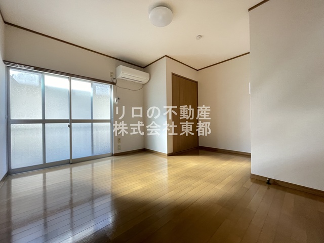 居室・リビング　南西向きなので暖かな日差しが入りますね♪