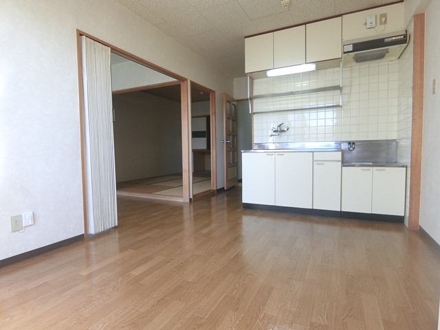 居室・リビング　同タイプ内観です