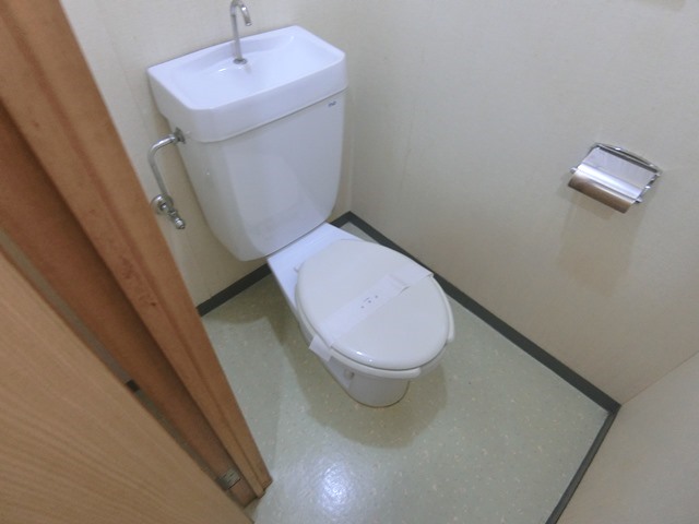 トイレ　同タイプ内観です