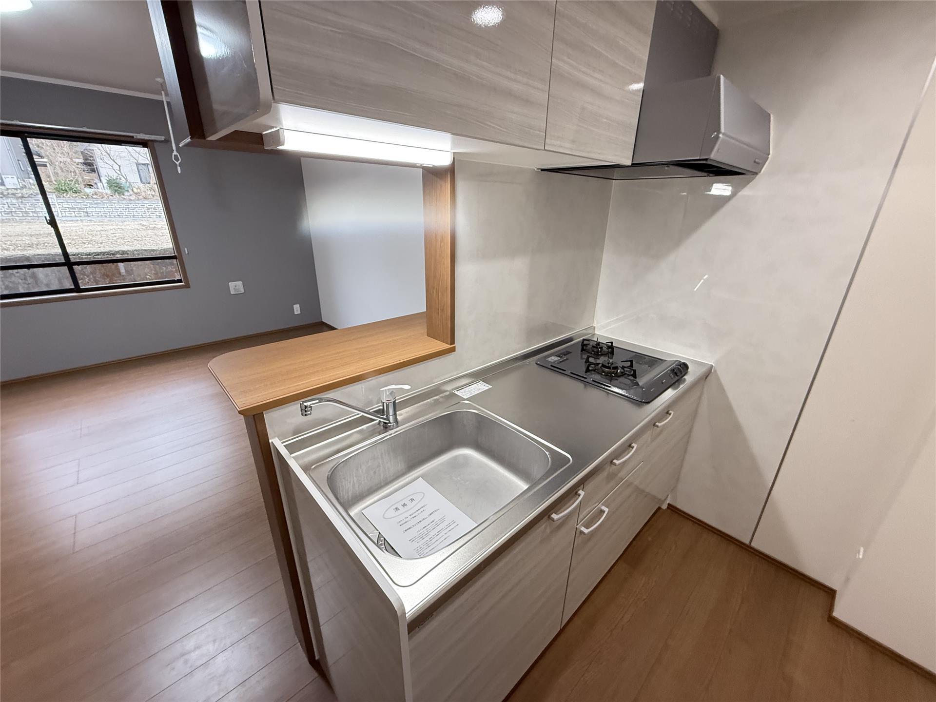 キッチン　収納棚が充実している使いやすいキッチンです。２口コンロ付！