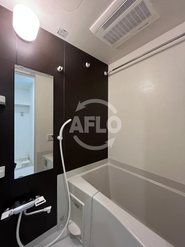 バス・シャワールーム　ファステート大阪マジョリティ　浴室