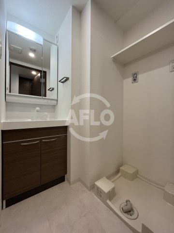 洗面設備　ファステート大阪マジョリティ　洗面台