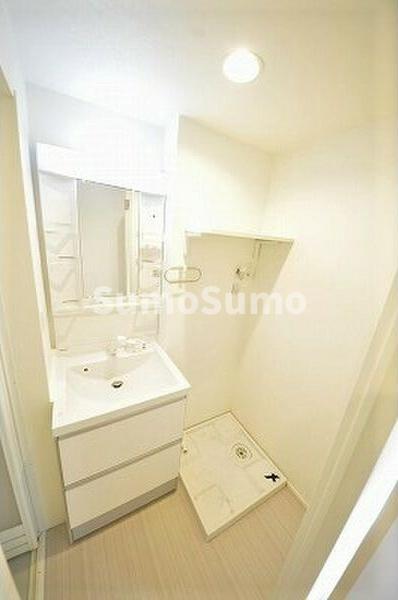 洗面設備　広い洗面スペース