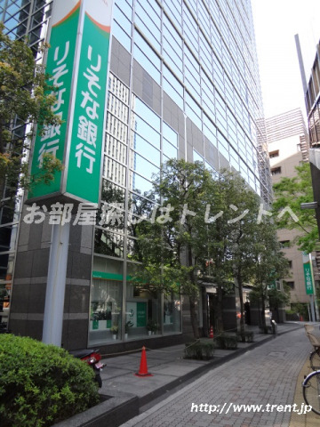 銀行　りそな銀行 新都心営業部（銀行）まで420m