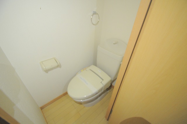 トイレ　※間取りに相違がある場合現況優先です。別部屋参考写真