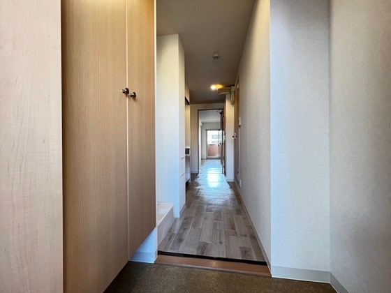 玄関　※別部屋の写真です