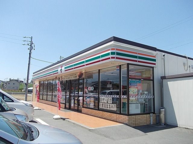 コンビニ　セブンイレブン磐田新貝店（コンビニ）まで350m