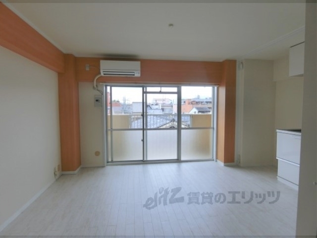 居室・リビング　洋室