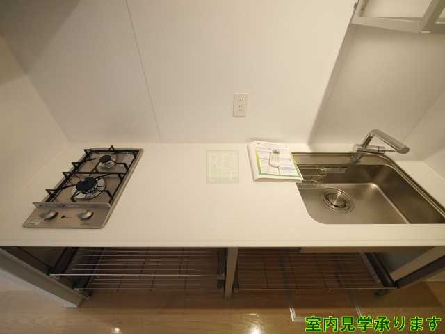 キッチン　別部屋参考写真となります。