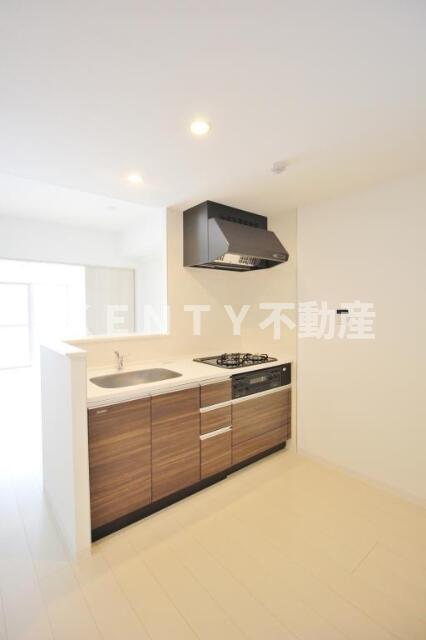 キッチン　コンパクトなキッチンで掃除もラクラク