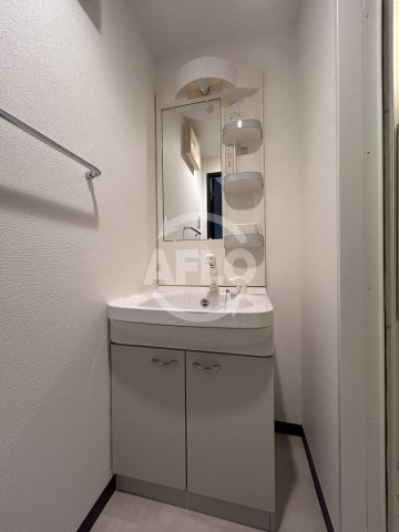 洗面設備　ファーストワン江坂　洗面台