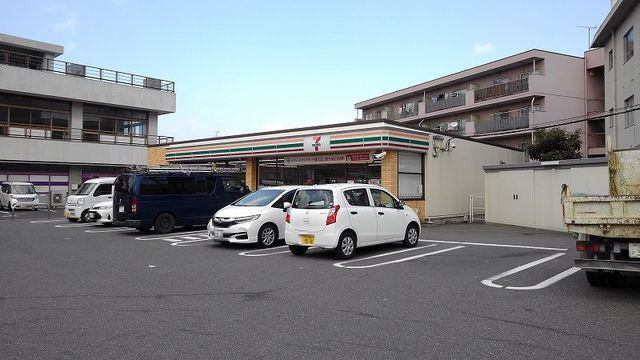 コンビニ　セブンイレブン門司大里戸ノ上１丁目店（コンビニ）まで819m
