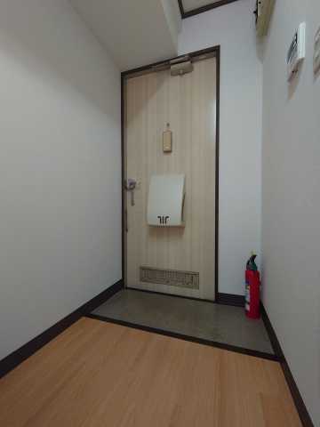 玄関　ハイツウエムラ