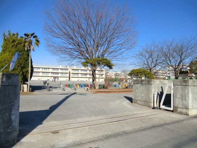 小学校　柏市立松葉第二小学校（小学校）まで1520m