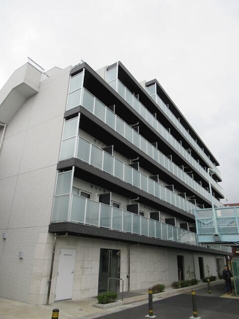 建物外観　６階建ての外観です