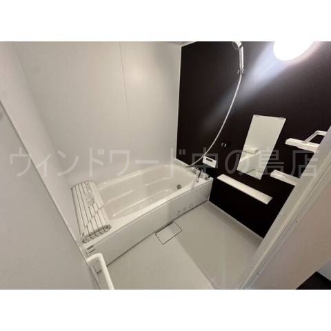 バス・シャワールーム　詳細は、ウィンドワード中の島店までご相談下さい。
