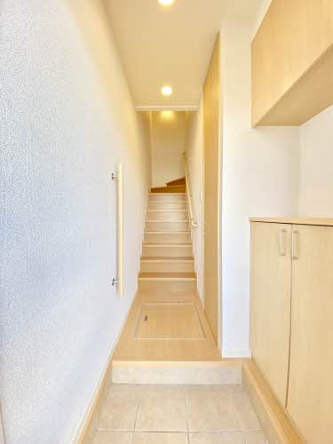 玄関　シューズBOX＆玄関収納付き♪