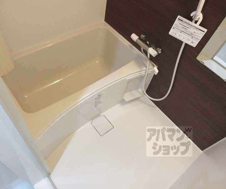 バス・シャワールーム　綺麗なバスルームです