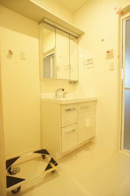 洗面設備　シャンプードレッサータイプだと洗髪もできるので便利ですね♪