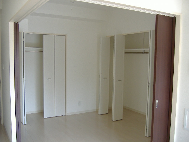 居室・リビング　ゆったり過ごせる居間です