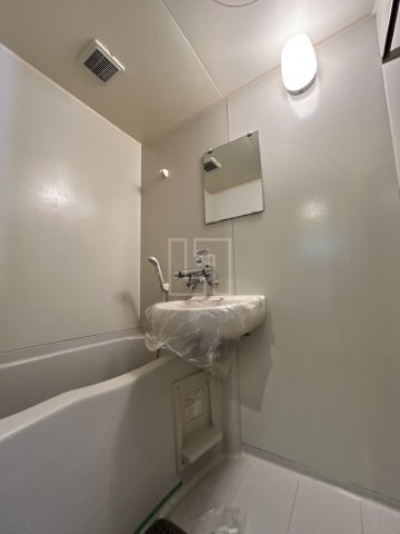 バス・シャワールーム　プレサンス西心斎橋　バスルーム