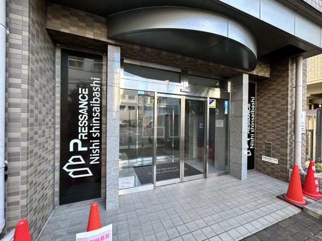 エントランス　プレサンス西心斎橋　エントランス