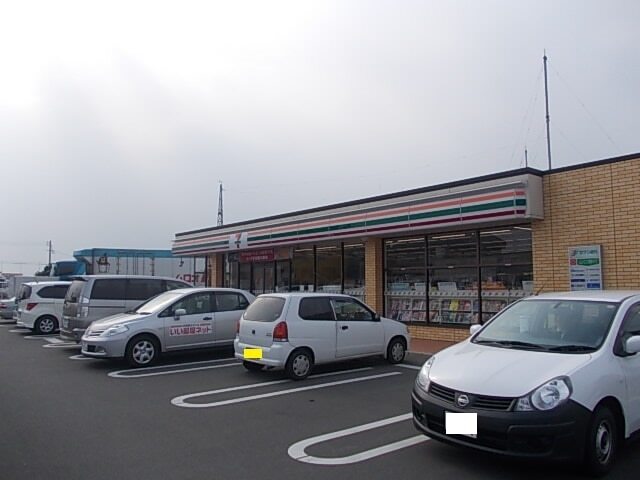 コンビニ　セブンイレブン（コンビニ）まで1400m
