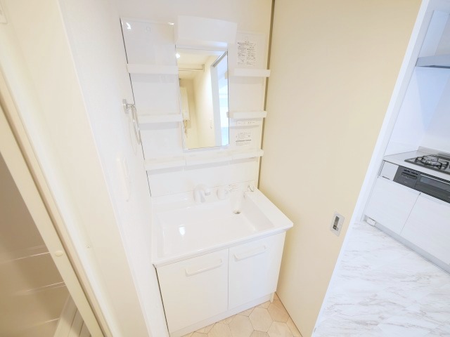 洗面設備　シャンプードレッサーです☆