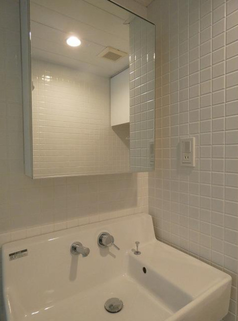 洗面設備　カスタリア市ヶ谷