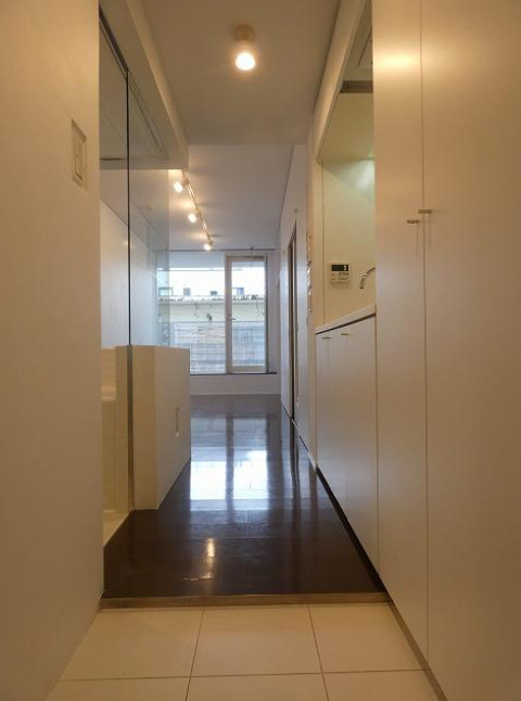 玄関　カスタリア市ヶ谷