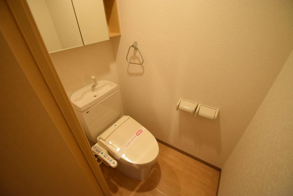 トイレ　シャワー付トイレ