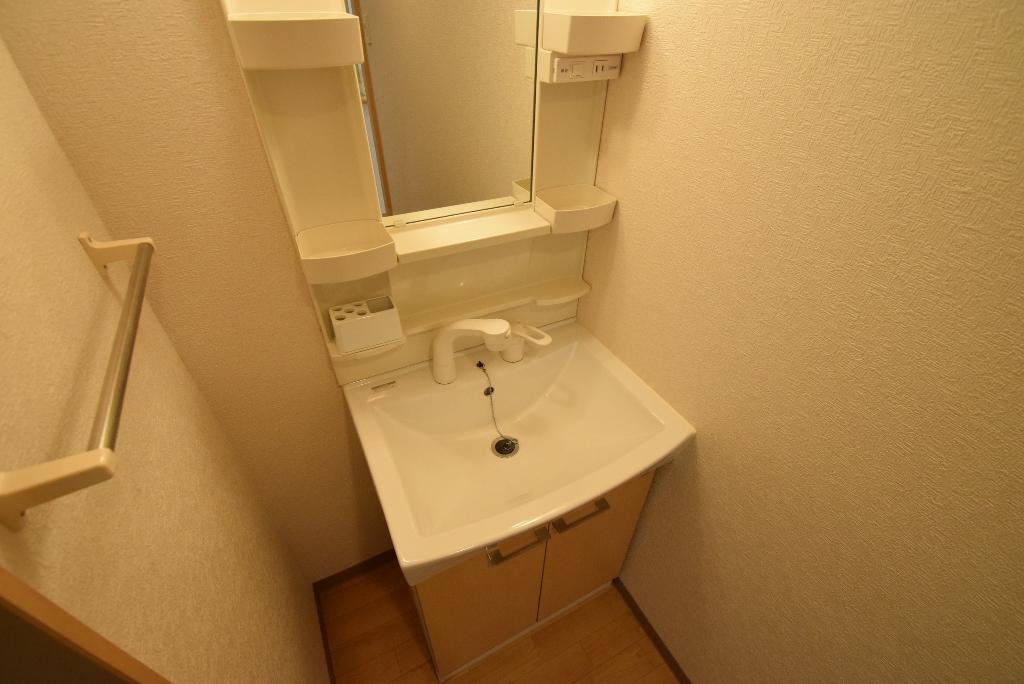 洗面設備　洗髪洗面化粧台