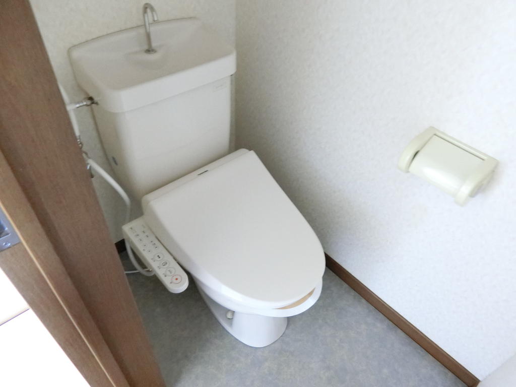 トイレ　※同アパートのものを使用しております