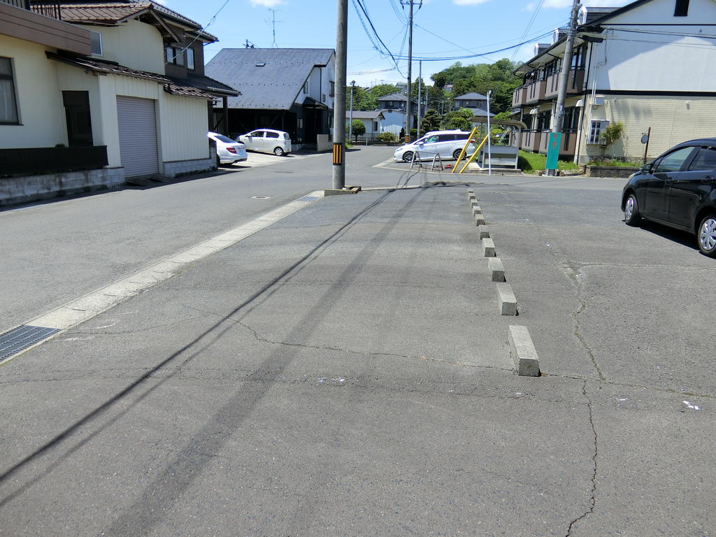 駐車場　※同アパートのものを使用しております