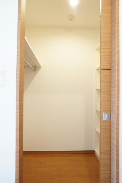 収納　ウォークインクローゼット