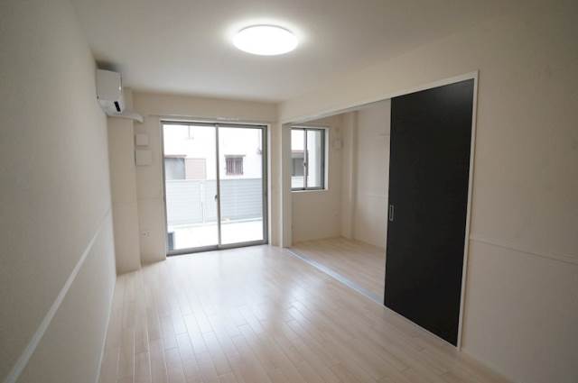 居室・リビング　別号室