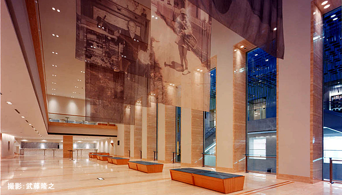 ショッピングセンター　新宿パークタワー（ショッピングセンター）まで933m