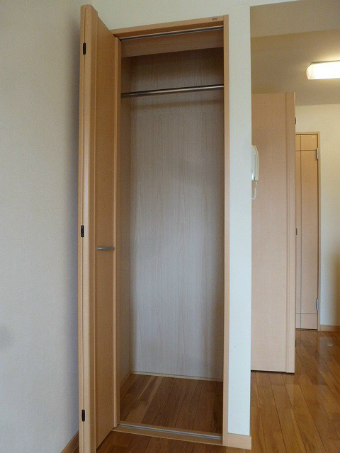 収納　写真は107号室です