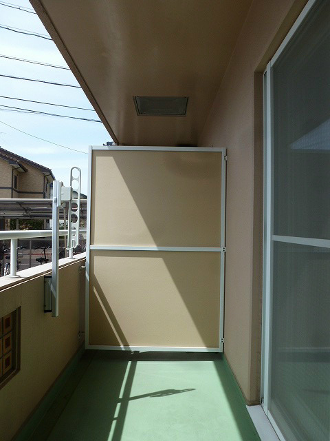 バルコニー　写真は107号室です