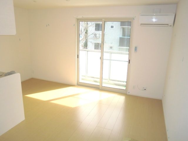 その他部屋・スペース　★南面の明るい洋室１２．５帖です★