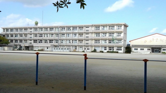 小学校　別保小学校（小学校）まで800m