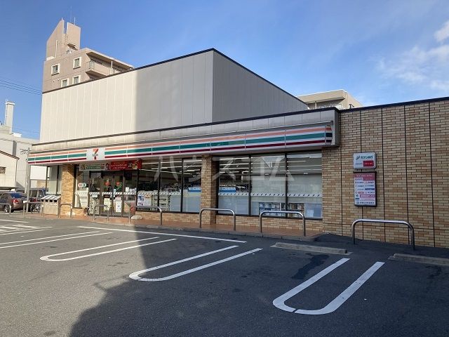 コンビニ　セブンイレブン　名古屋太閤通4丁目店（コンビニ）まで144m