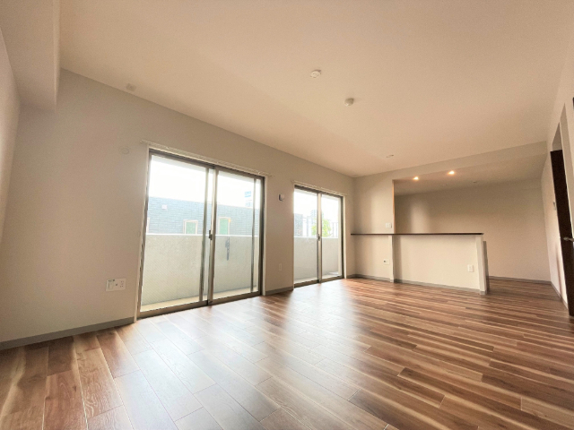 居室・リビング　南向きリビング