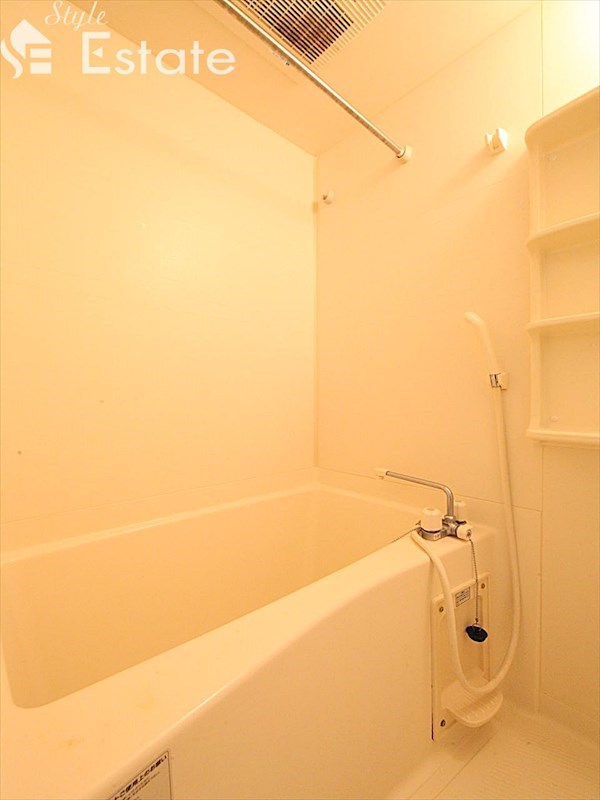 バス・シャワールーム　バスルーム