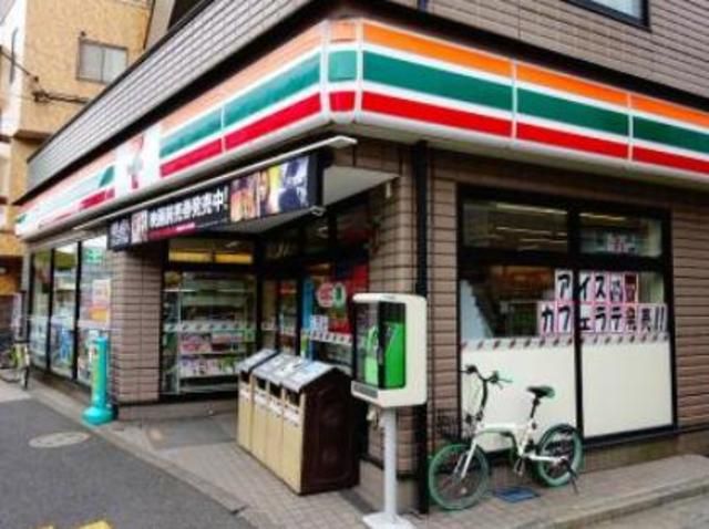 コンビニ　セブンイレブン杉並成田東1丁目店（コンビニ）まで740m