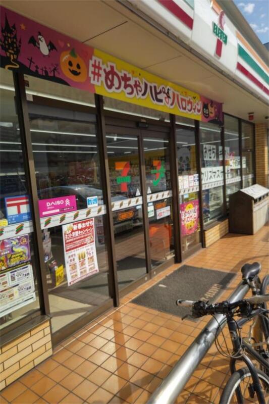 コンビニ　セブンイレブン 小倉馬借3丁目店（コンビニ）まで383m