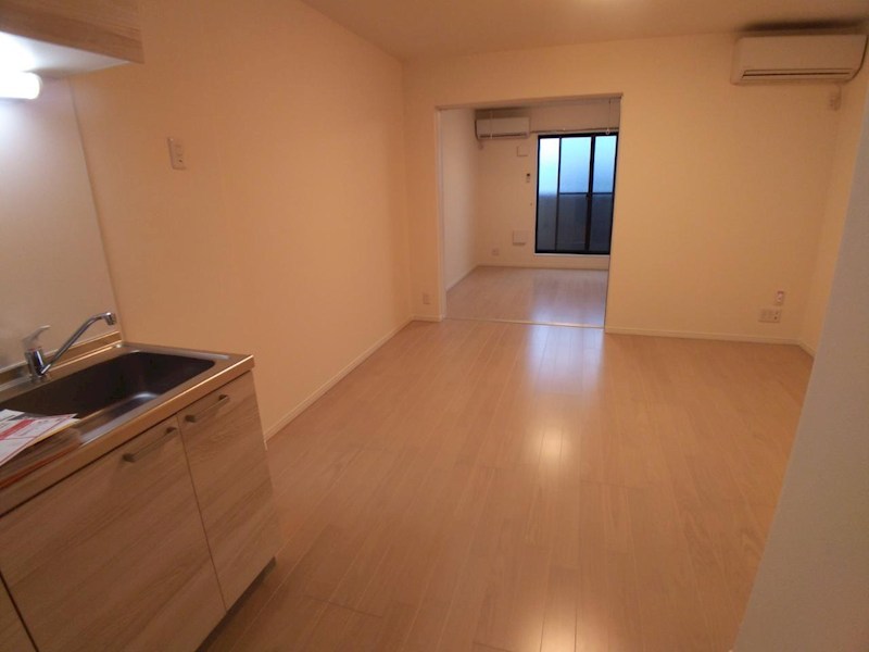 居室・リビング　※他号室の参考写真となります