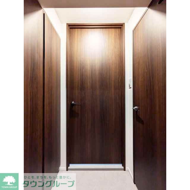 玄関　お部屋探しは株式会社　タウンハウジング　までお気軽にお問合…